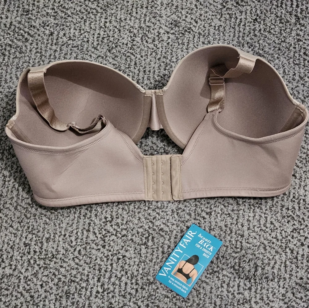NWOT: Vanity Fair Lace Underwire Bra w/ Tag - Size 42DD